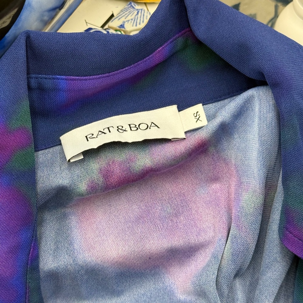 🆕 RAT & BOA 🧿 NWOT Volana Blue and Purple Floral Printed Cowl Neck Mini, Sz XS - Picture 15 of 17